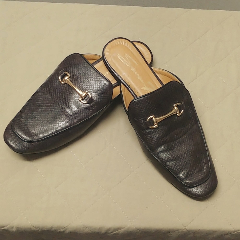 Seven7 mules